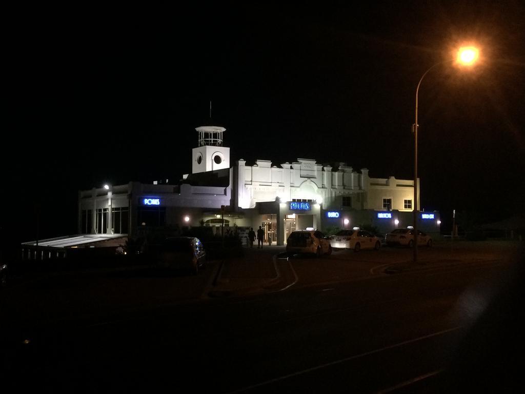Adelaide - Semaphore Beach Front Εξωτερικό φωτογραφία