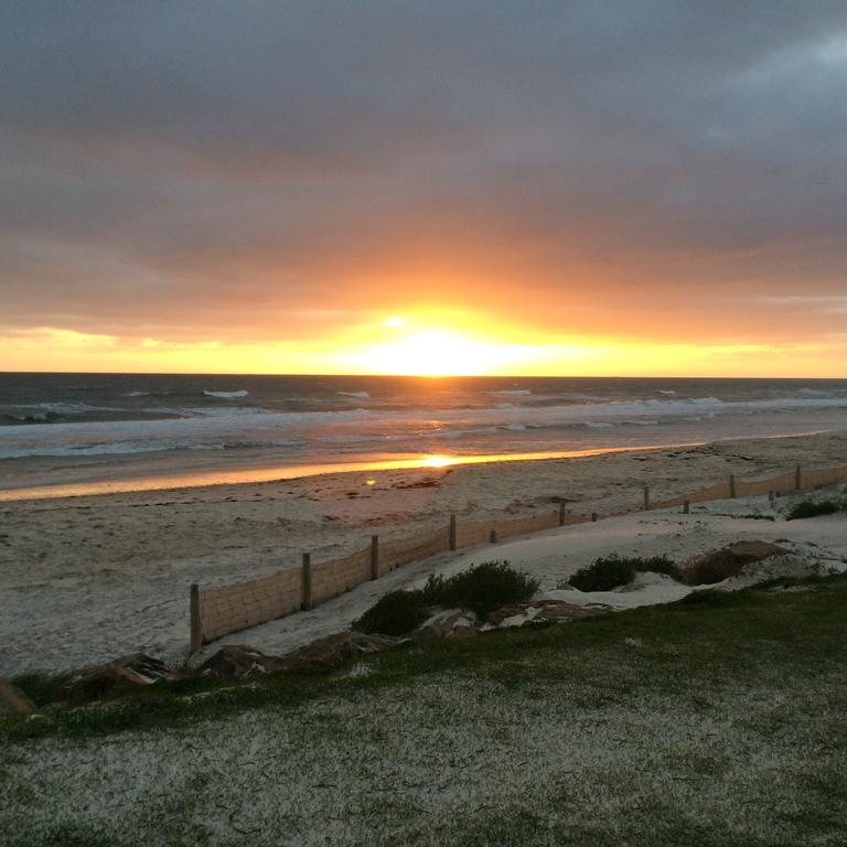 Adelaide - Semaphore Beach Front Εξωτερικό φωτογραφία